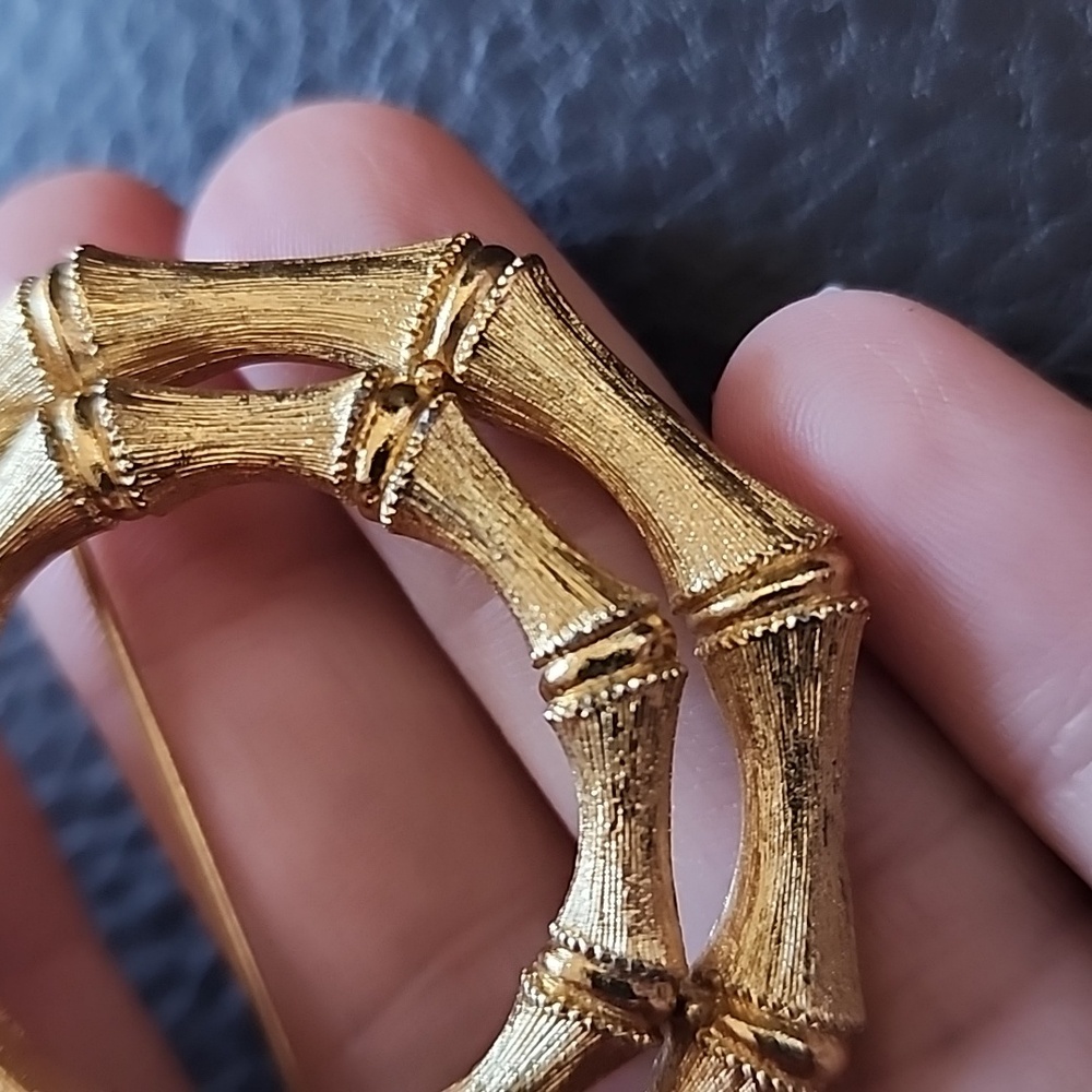 VTG Monet Gold Bamboo-Inspired Brooch - Picture 8 of 9